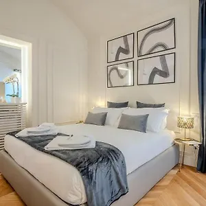  Apartment Acque Romane Piazza Di Spagna Italy